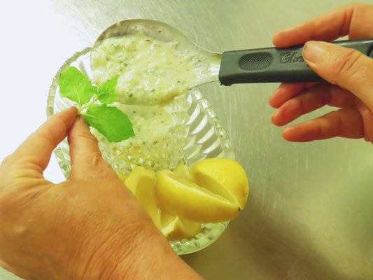 Recipe for chilled cucumber and mint soup. Perfect prebiotic and digestive aid this summer