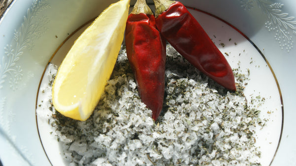 Making herbal salts, delicious and exotic